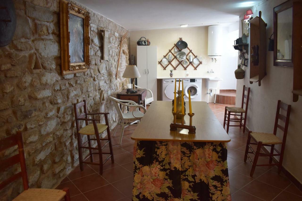 Apartamentos Hela Arjona Kültér fotó